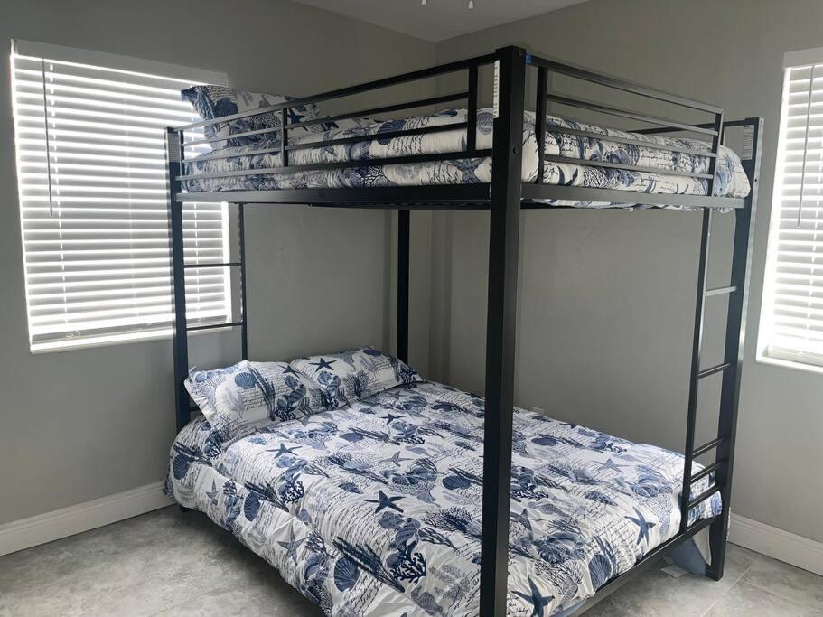 Relaxing 4 Bedroom House Perfect Florida Getaway Fort Lauderdale